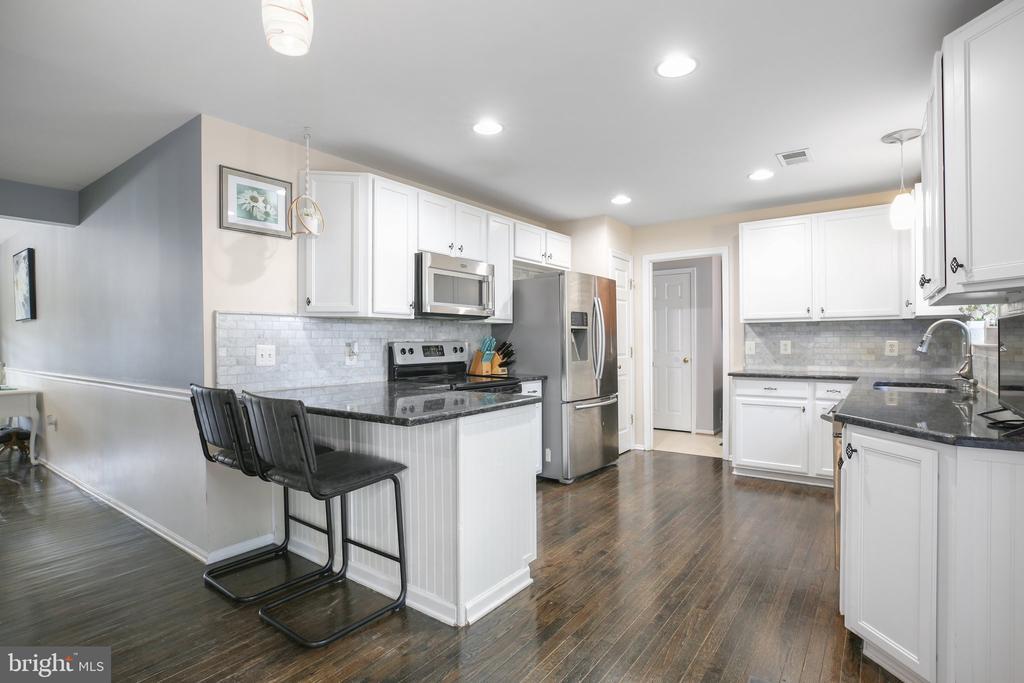 Fredericksburg, Virginia, 22406, United States, 4 Bedrooms Bedrooms, ,3 BathroomsBathrooms,Residential,For Sale,1934657