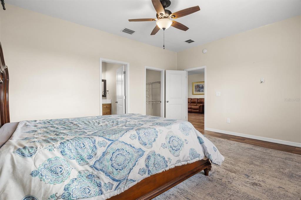 Bartow, Florida, 33830, United States, 3 Bedrooms Bedrooms, ,4 BathroomsBathrooms,Residential,For Sale,2002035