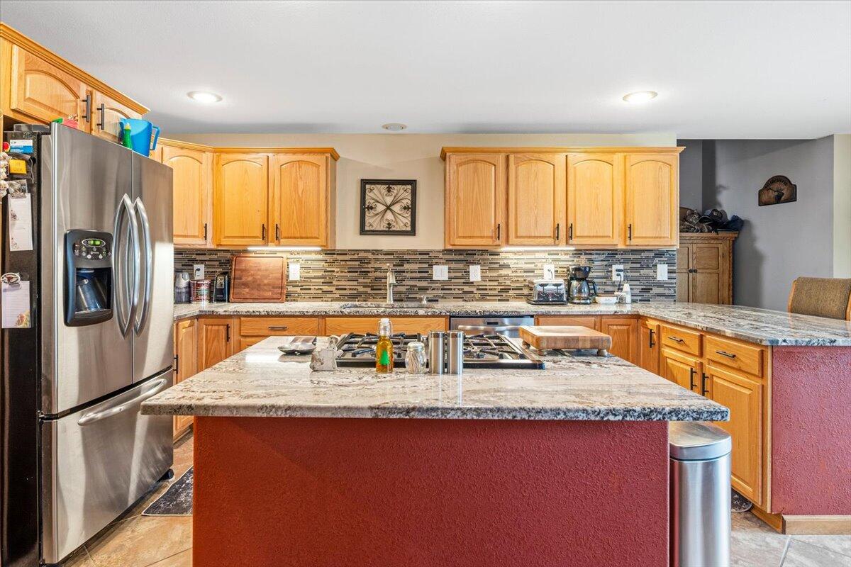 Redmond, Oregon, 97756, United States, 4 Bedrooms Bedrooms, ,2 BathroomsBathrooms,Residential,For Sale,2039824