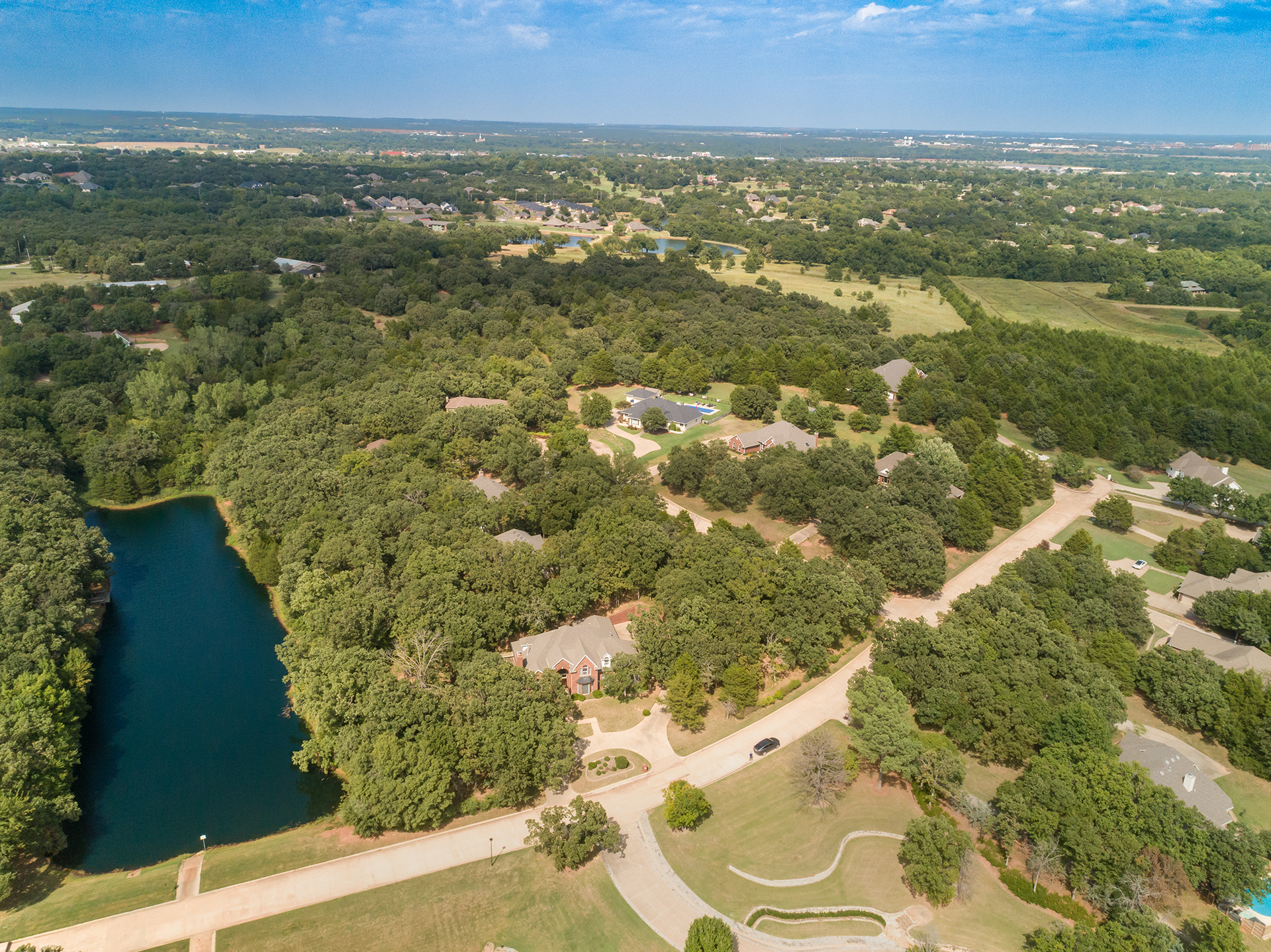 Stillwater, Oklahoma, 74074, United States, 5 Bedrooms Bedrooms, ,4 BathroomsBathrooms,Residential,For Sale,1981568