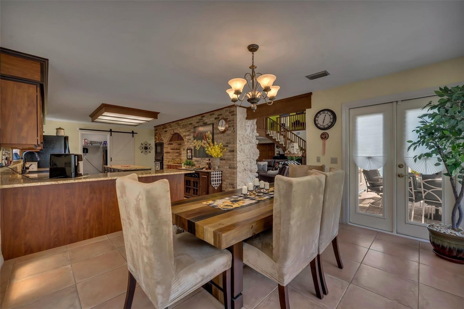 DELTONA, Florida, 32725, United States, 5 Bedrooms Bedrooms, ,3 BathroomsBathrooms,Residential,For Sale,1983219