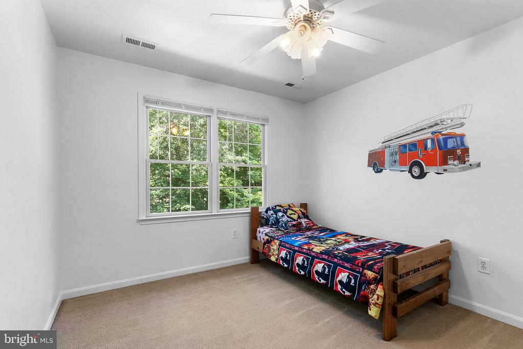 Fredericksburg, Virginia, 22408, United States, 5 Bedrooms Bedrooms, ,4 BathroomsBathrooms,Residential,For Sale,1900737