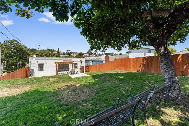 Los Angeles, California, 90043, United States, 3 Bedrooms Bedrooms, ,2 BathroomsBathrooms,Residential,For Sale,1909410