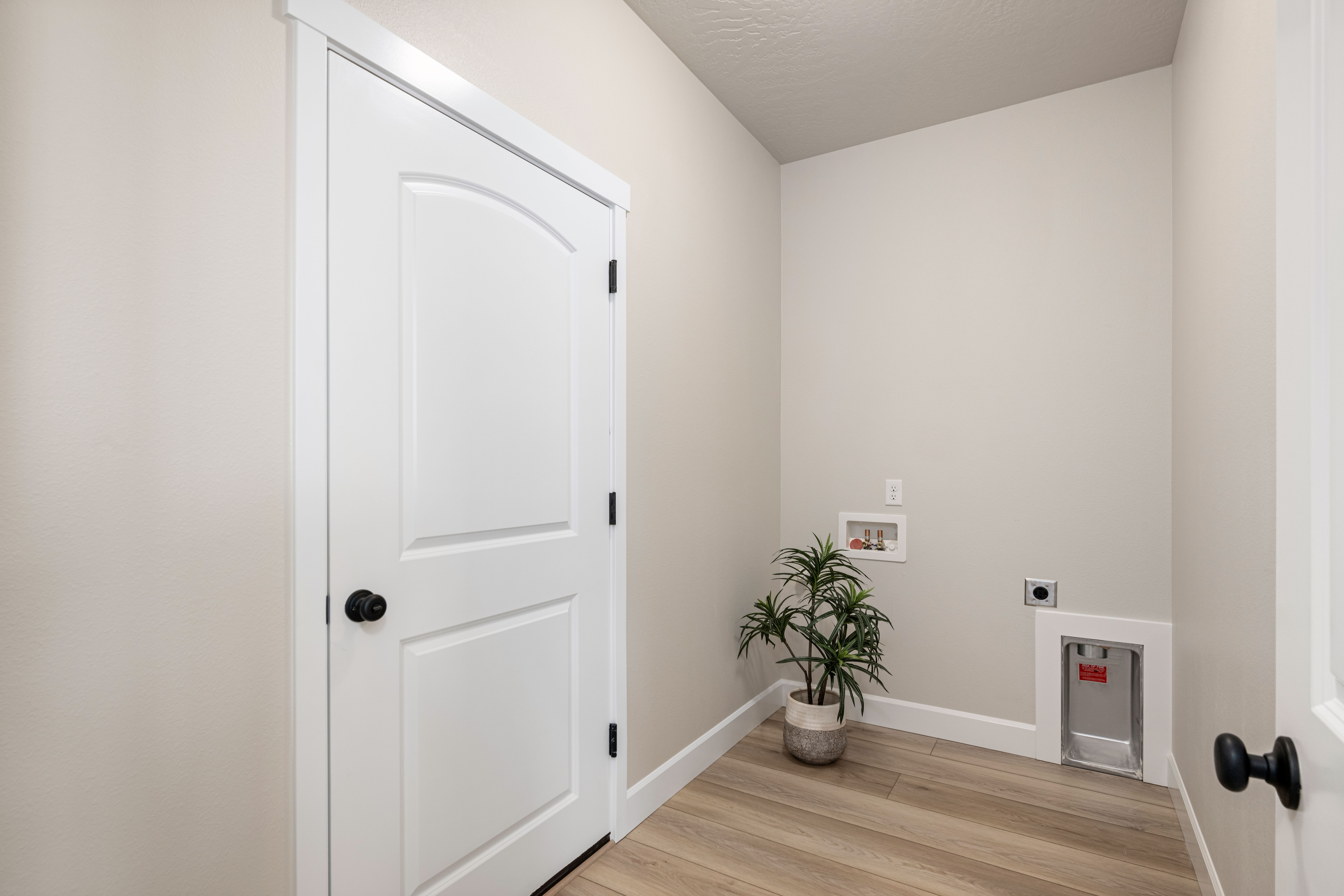  3 Car Garage, Great Floor Plan & Corner Lot - 物件實景