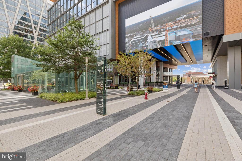 Reston, Virginia, 20191, United States, 3 Bedrooms Bedrooms, ,3 BathroomsBathrooms,Residential,For Sale,1978465