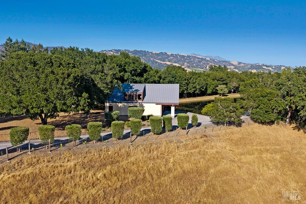 Healdsburg, California, 95448, United States, 3 Bedrooms Bedrooms, ,4 BathroomsBathrooms,Residential,For Sale,1866142