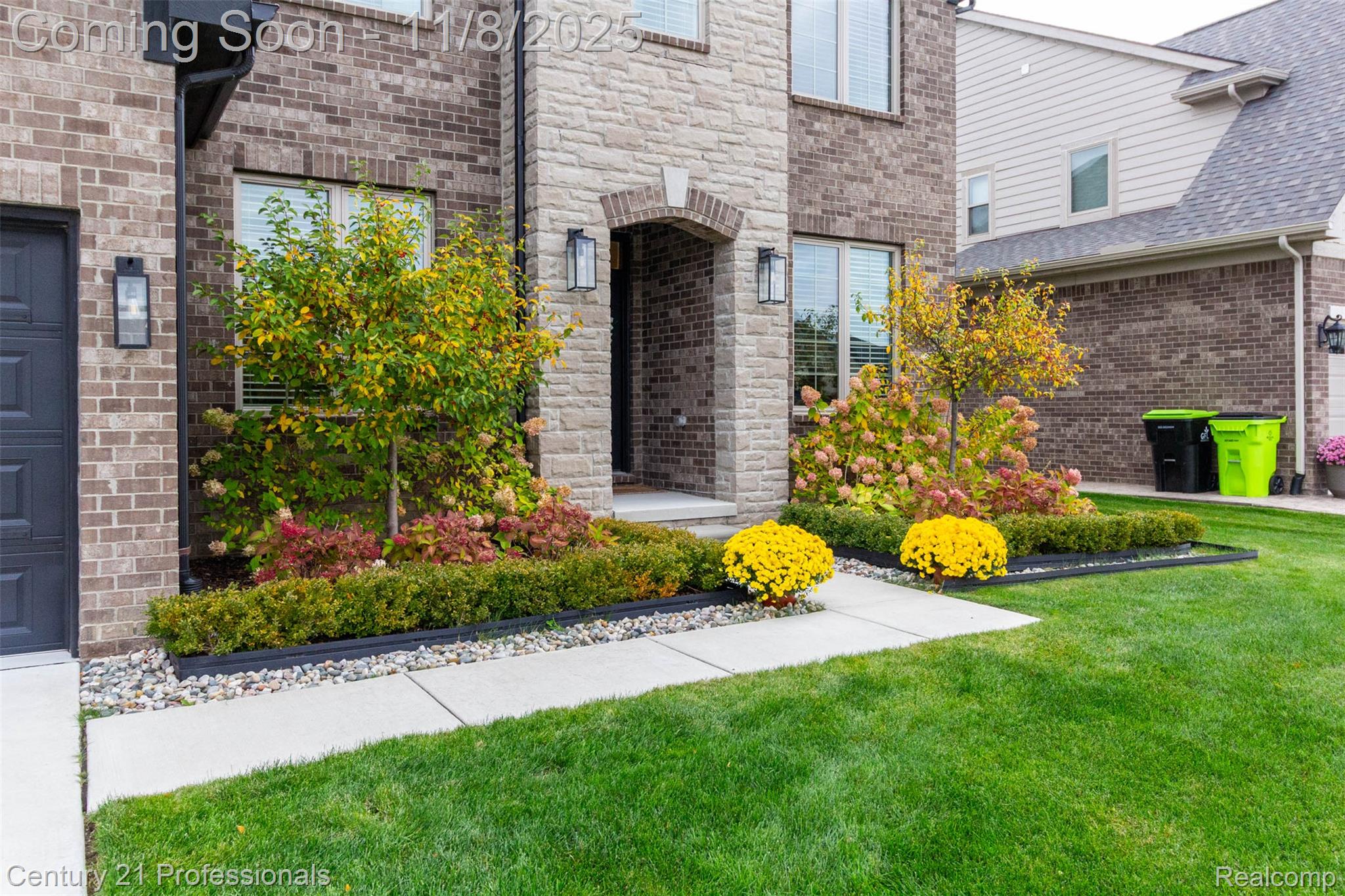 Macomb, Michigan, 48044, United States, 4 Bedrooms Bedrooms, ,3 BathroomsBathrooms,Residential,For Sale,1985765