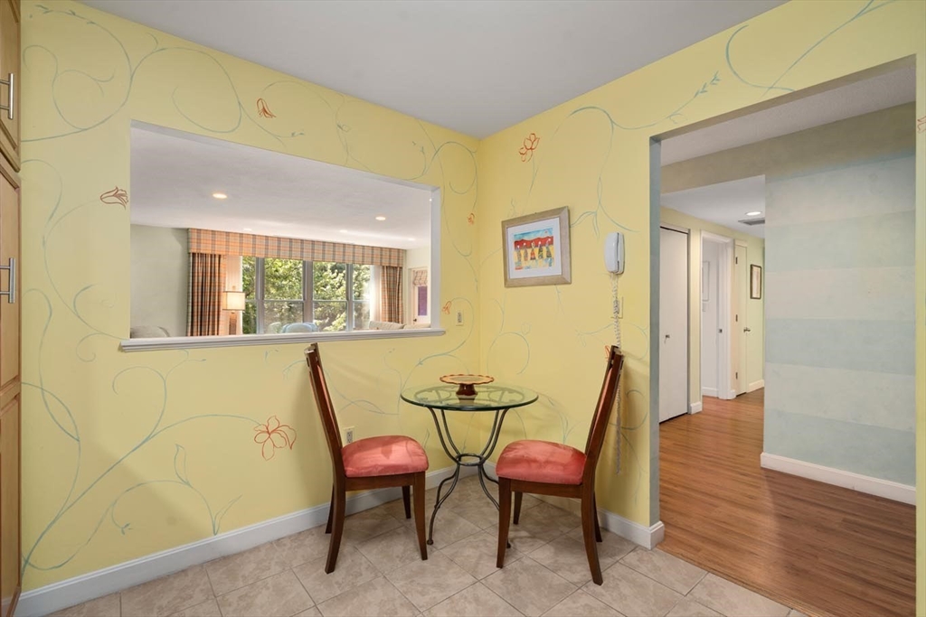 Newton, Massachusetts, 02459, United States, 2 Bedrooms Bedrooms, ,2 BathroomsBathrooms,Residential,For Sale,1890490