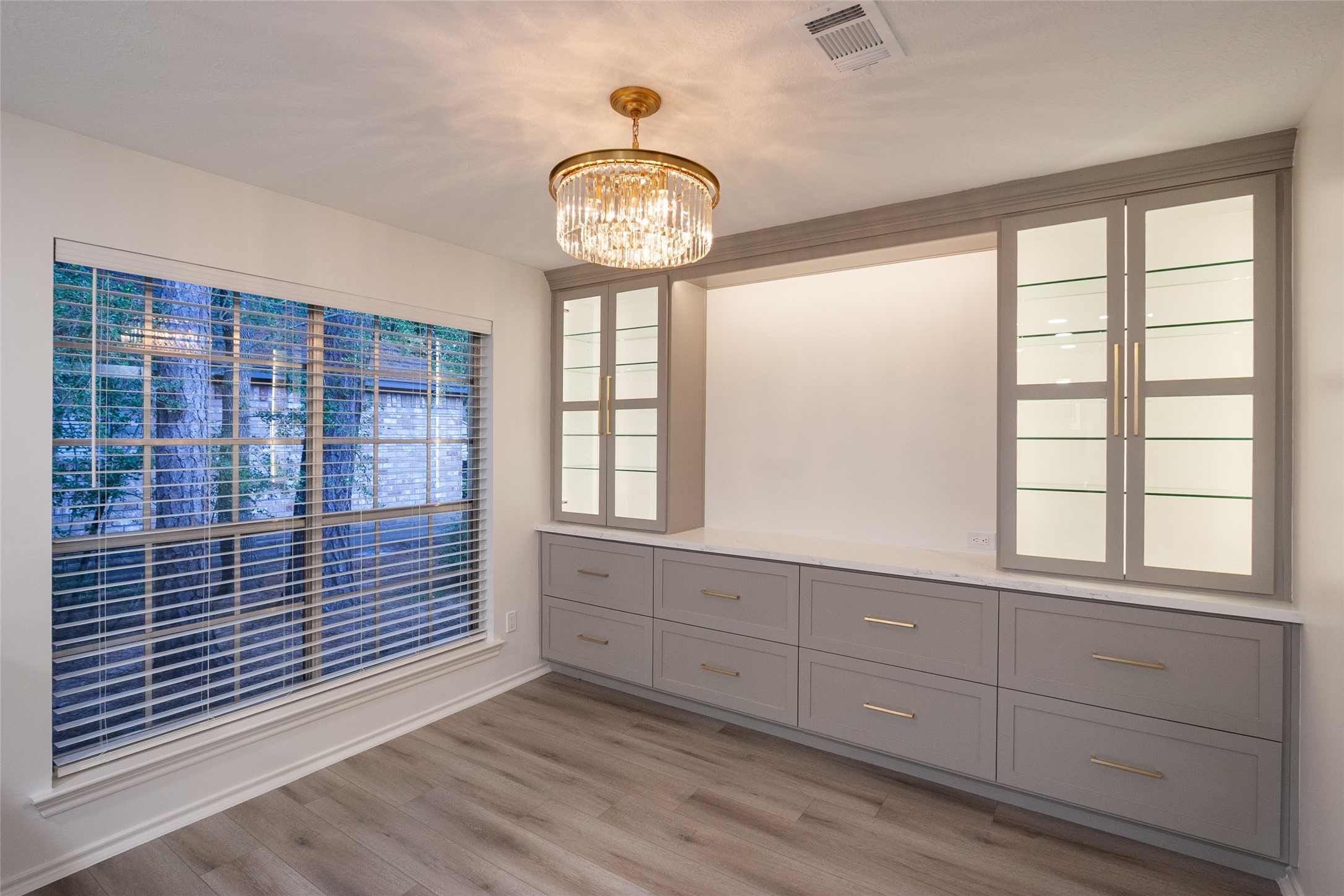 The Woodlands, Texas, 77381, United States, 3 Bedrooms Bedrooms, ,2 BathroomsBathrooms,Residential,For Sale,1934198