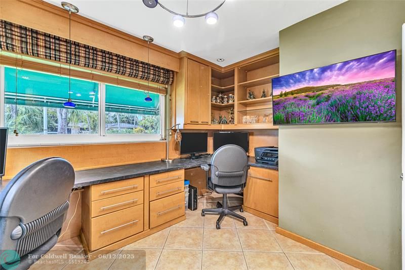 Oakland Park, Florida, 33306, United States, 3 Bedrooms Bedrooms, ,2 BathroomsBathrooms,Residential,For Sale,1856457