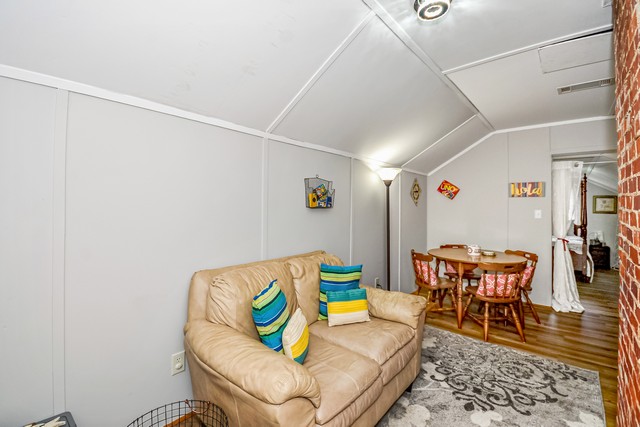 Wetumpka, Alabama, 36092, United States, 4 Bedrooms Bedrooms, ,5 BathroomsBathrooms,Residential,For Sale,1977462