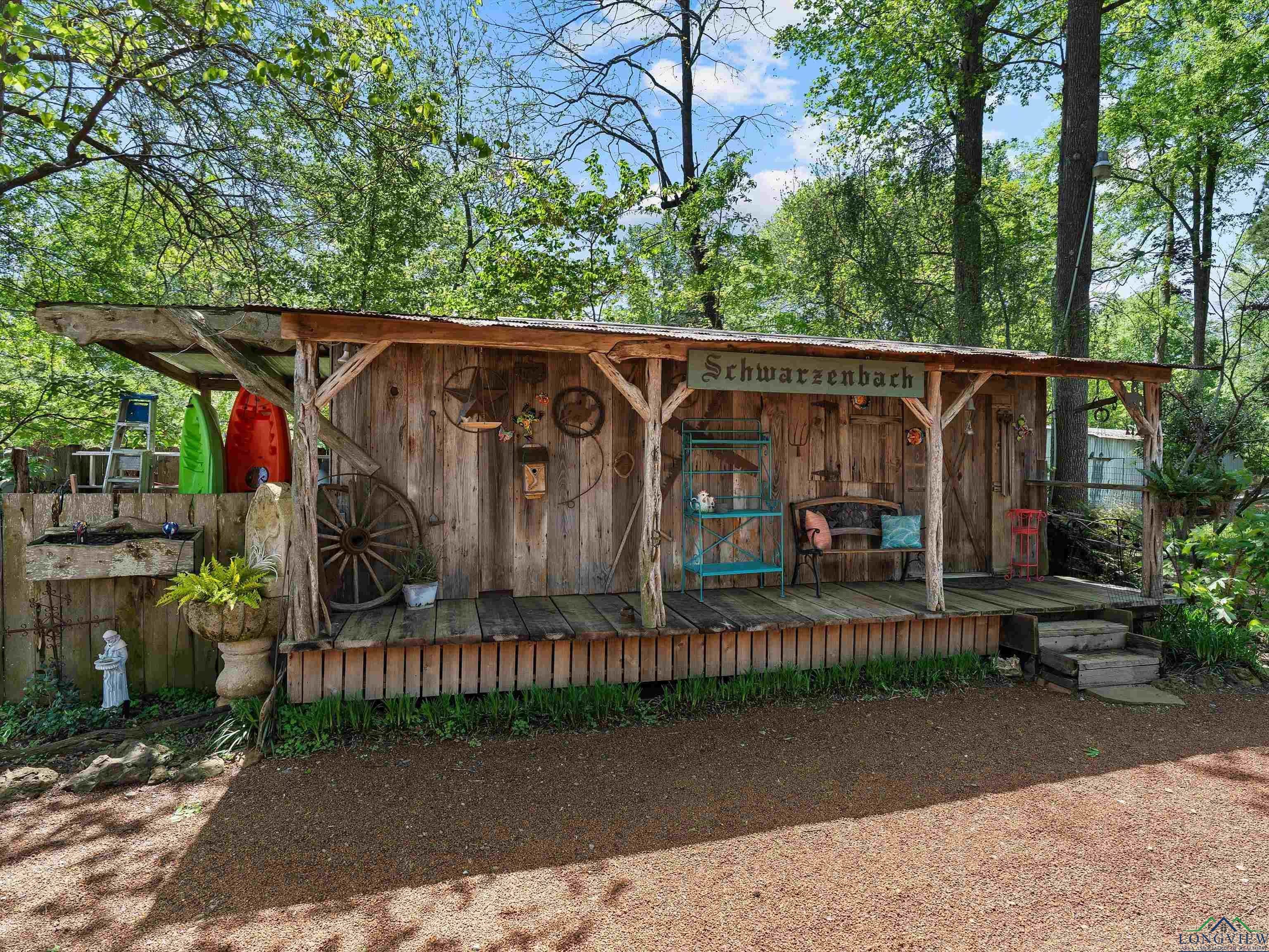 Karnack, Texas, 75661, United States, 3 Bedrooms Bedrooms, ,3 BathroomsBathrooms,Residential,For Sale,1975449