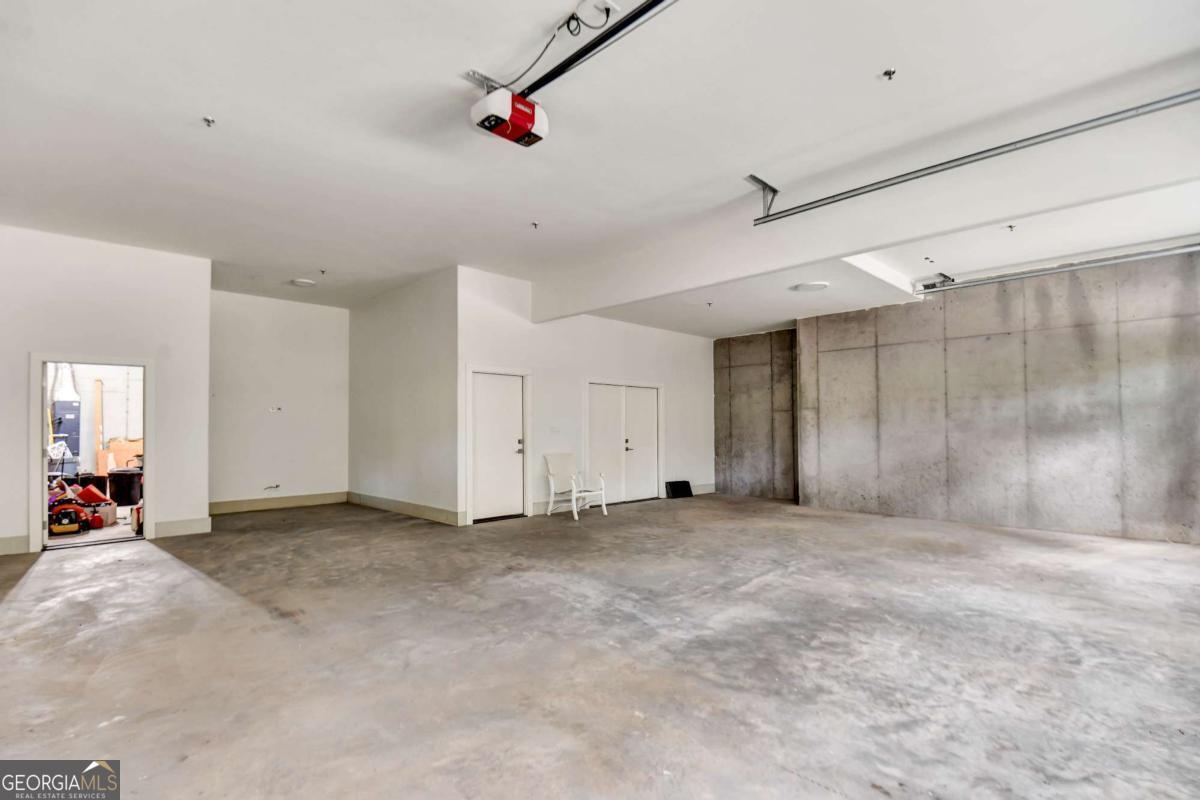 Athens, Georgia, 30606, United States, 2 Bedrooms Bedrooms, ,3 BathroomsBathrooms,Residential,For Sale,1992005