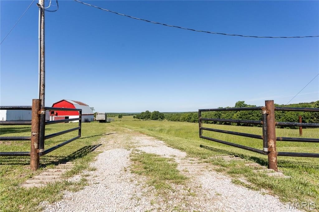 Falcon, Missouri, 65470, United States, 2 Bedrooms Bedrooms, ,2 BathroomsBathrooms,Residential,For Sale,1844660
