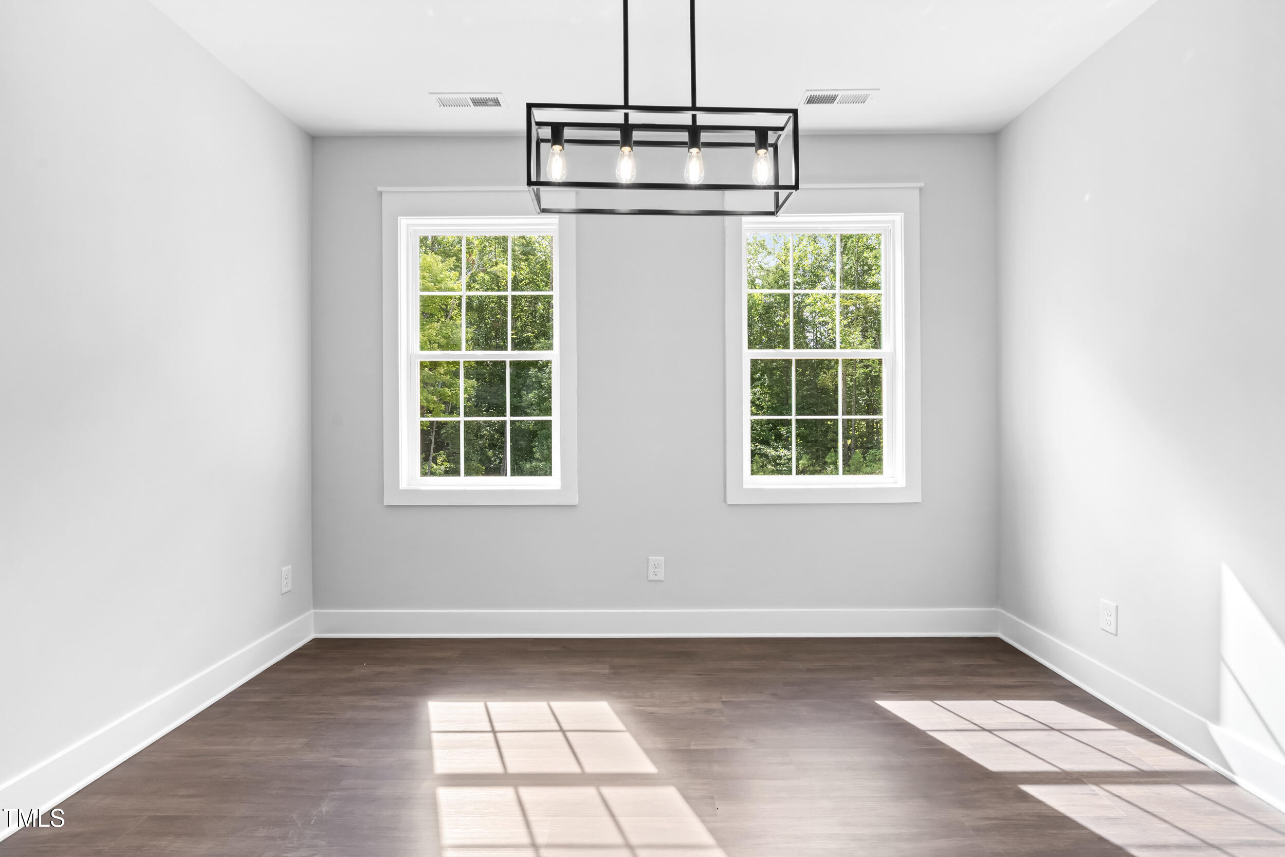 Youngsville, North Carolina, 27596, United States, 5 Bedrooms Bedrooms, ,4 BathroomsBathrooms,Residential,For Sale,1917222