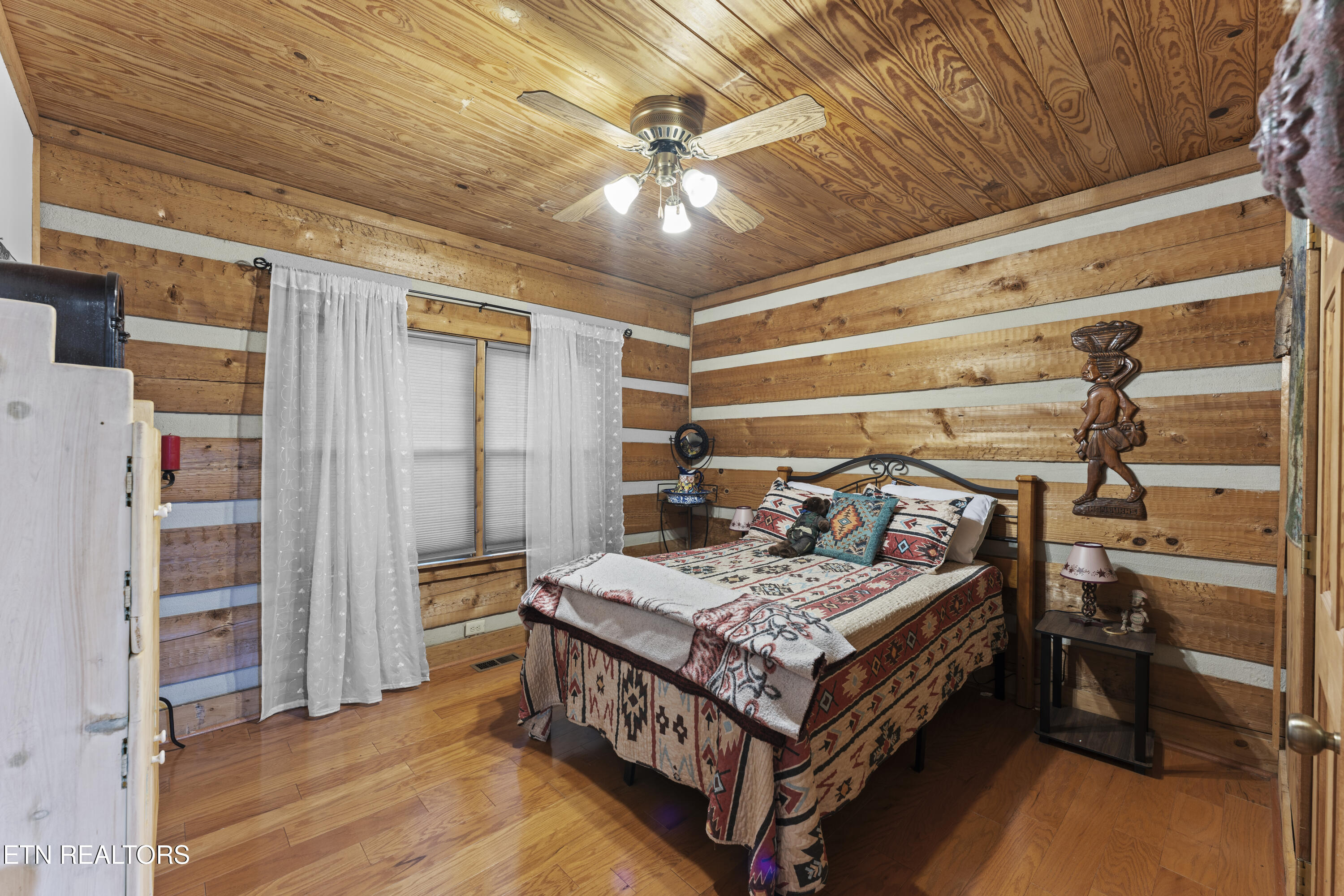 Knoxville, Tennessee, 37922, United States, 4 Bedrooms Bedrooms, ,4 BathroomsBathrooms,Residential,For Sale,1977894