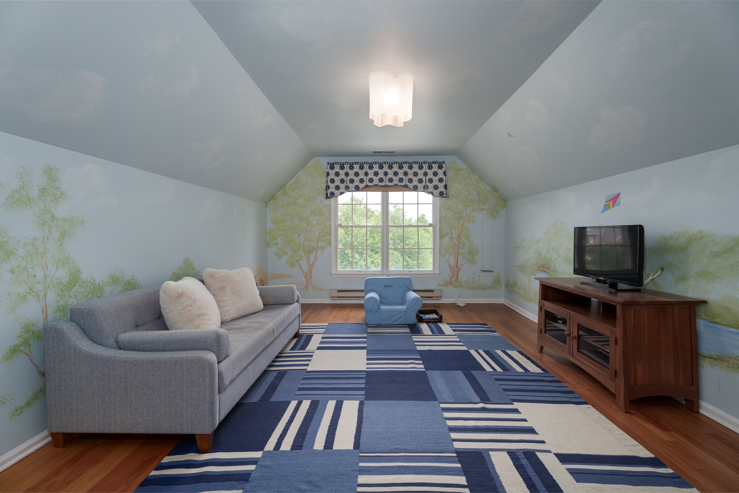  Generously Scaled Rooms Warmed by Timeless Detailing - 物件實景