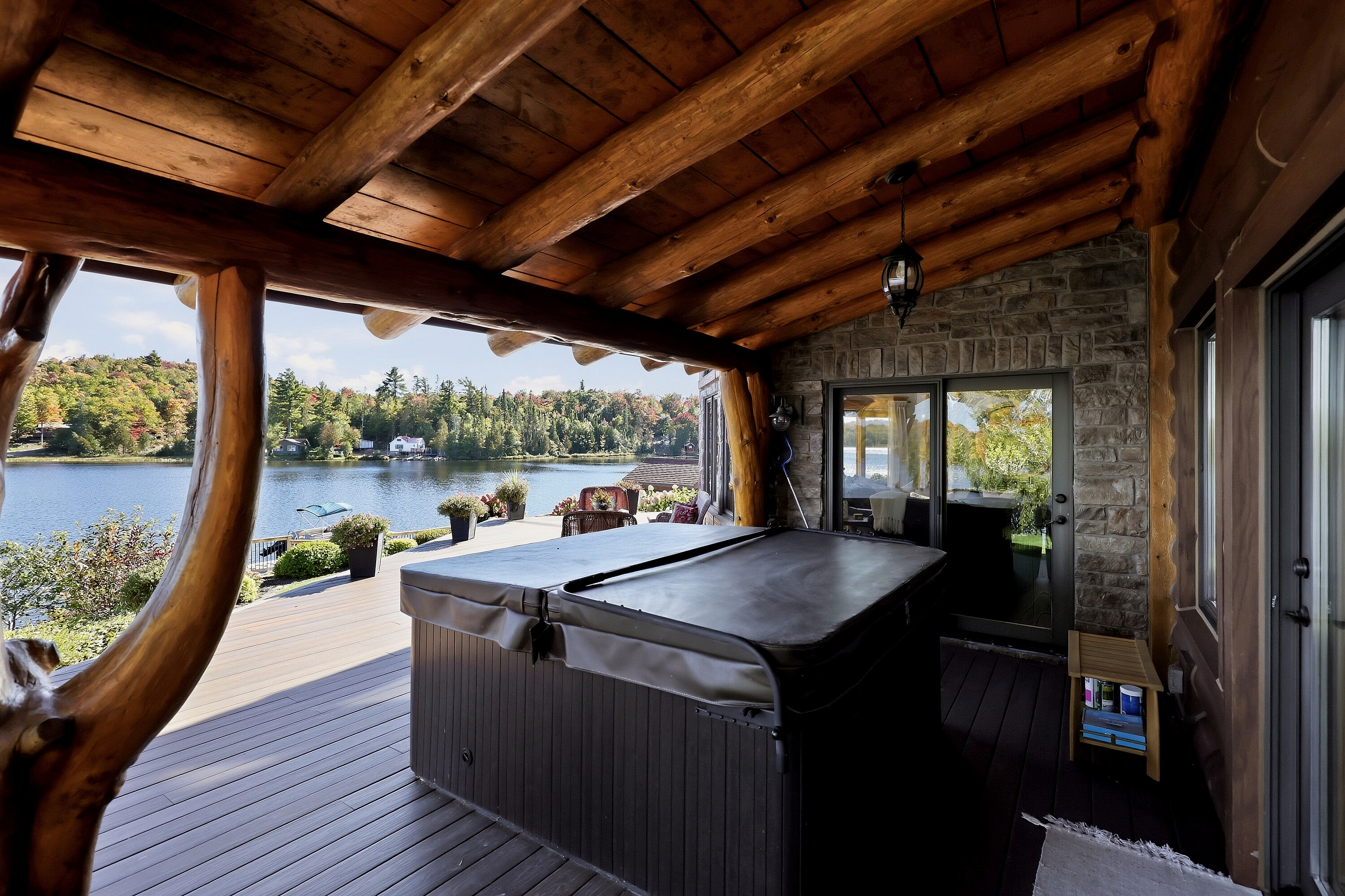  Lower Island Lake Estate - 物件實景