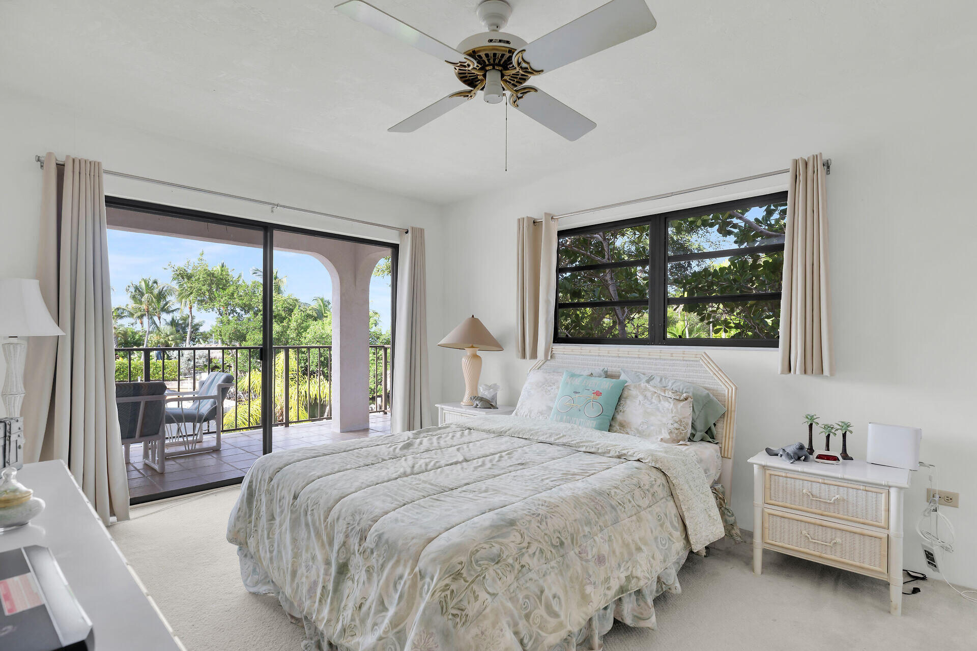 ISLAMORADA, Florida, 33036, United States, 2 Bedrooms Bedrooms, ,2 BathroomsBathrooms,Residential,For Sale,1988156