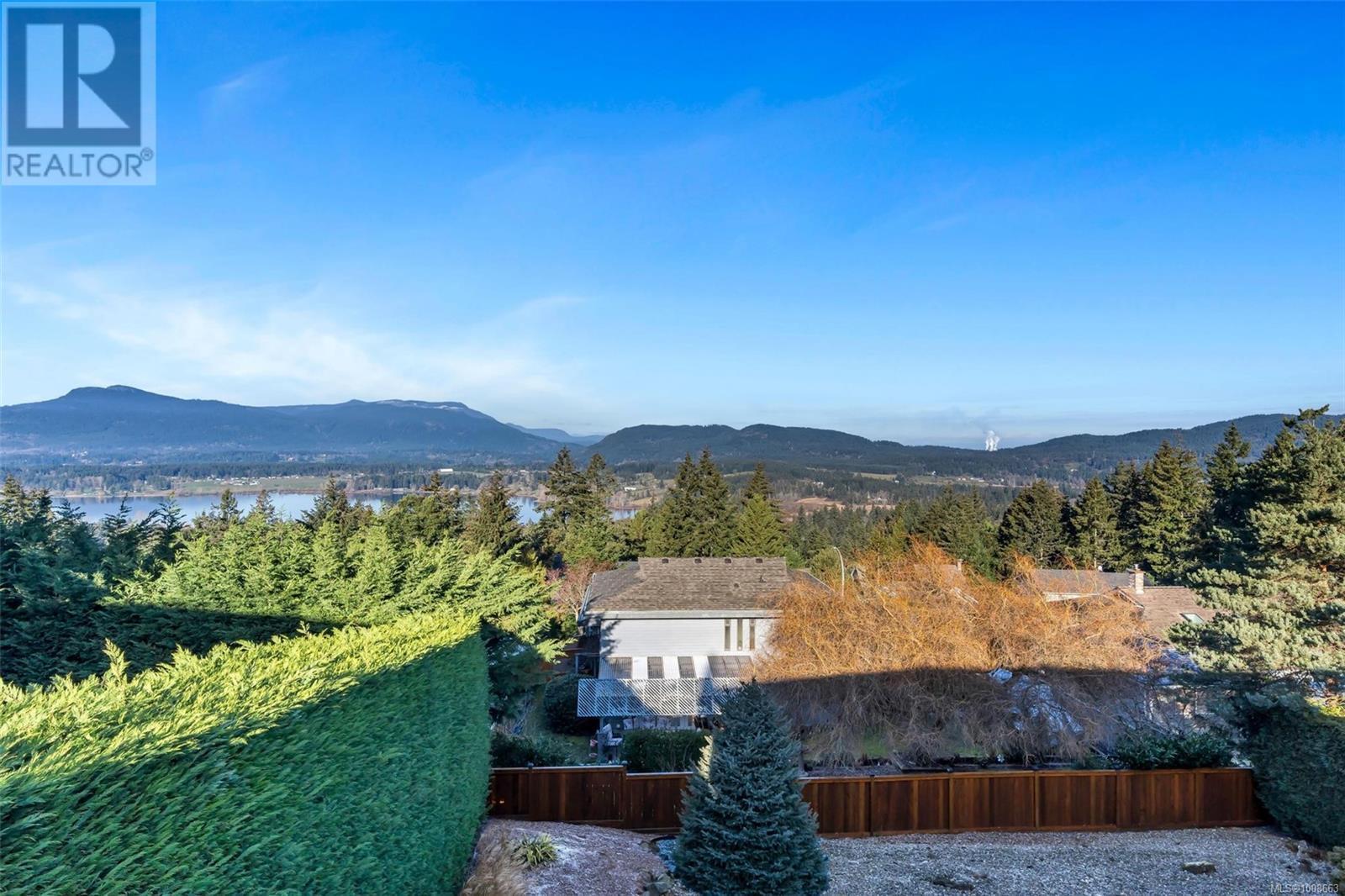 DUNCAN, British Columbia, V9L 5P3, CA, 4 Bedrooms Bedrooms, ,3 BathroomsBathrooms,Residential,For Sale,1908647