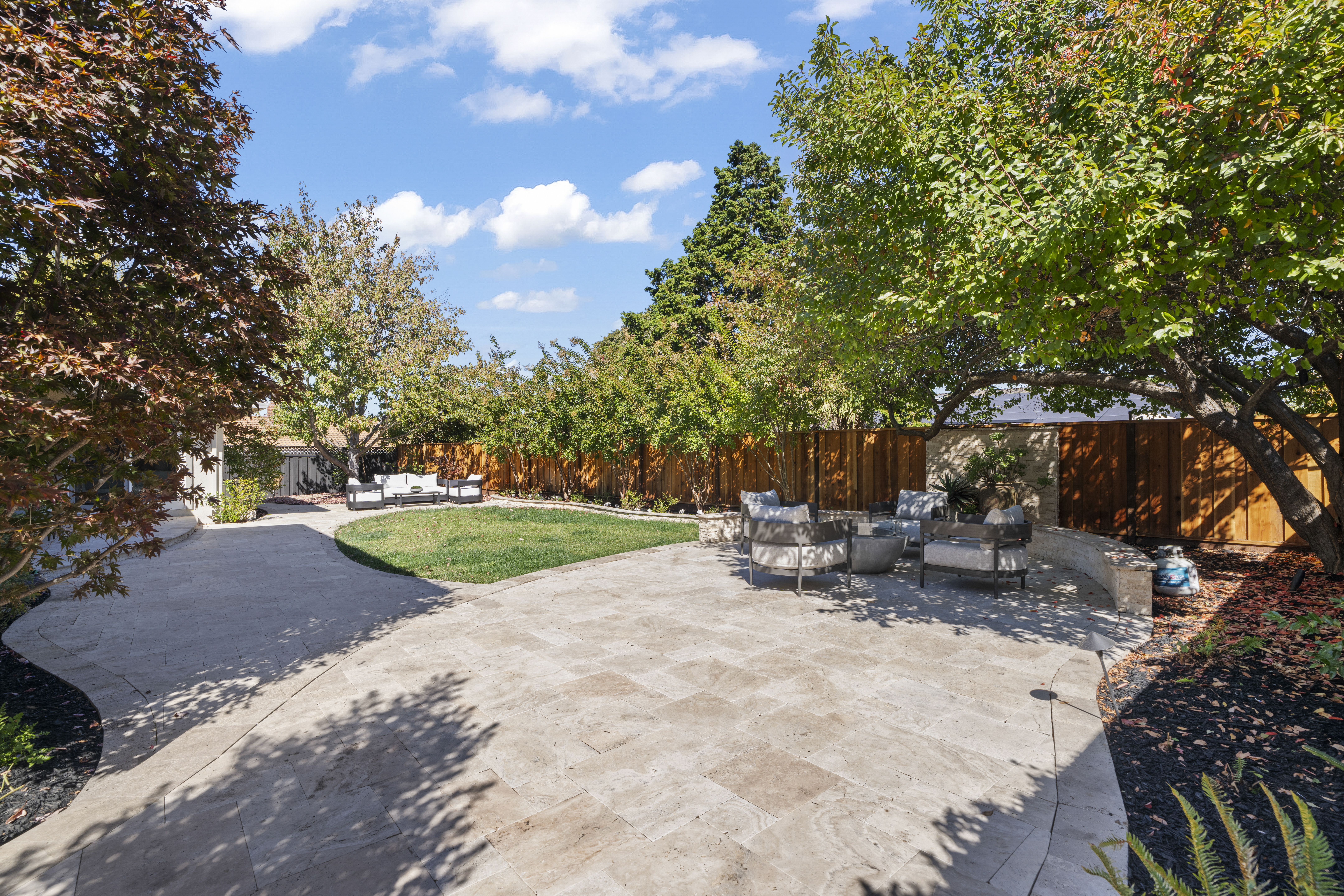 Elegant Golden Triangle Saratoga Retreat - 物件實景