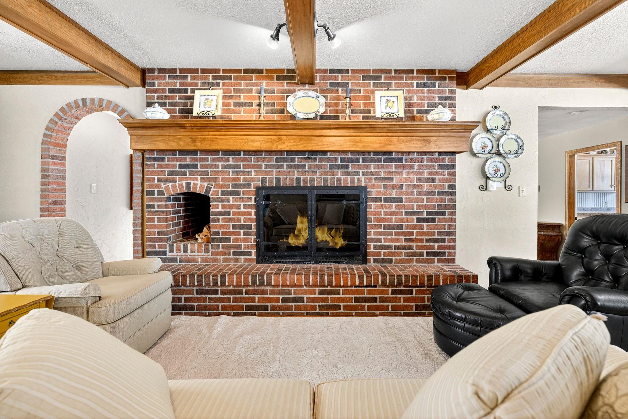 Hortonville, Wisconsin, 54944-9435, United States, 5 Bedrooms Bedrooms, ,4 BathroomsBathrooms,Residential,For Sale,1977478