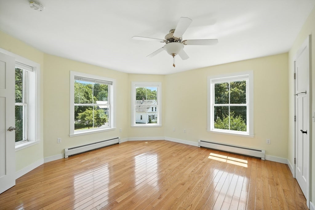 Shelburne, Massachusetts, 01370, United States, 5 Bedrooms Bedrooms, ,3 BathroomsBathrooms,Residential,For Sale,1919990
