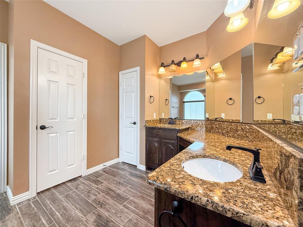 Forney, Texas, 75126, United States, 5 Bedrooms Bedrooms, ,4 BathroomsBathrooms,Residential,For Sale,1736968