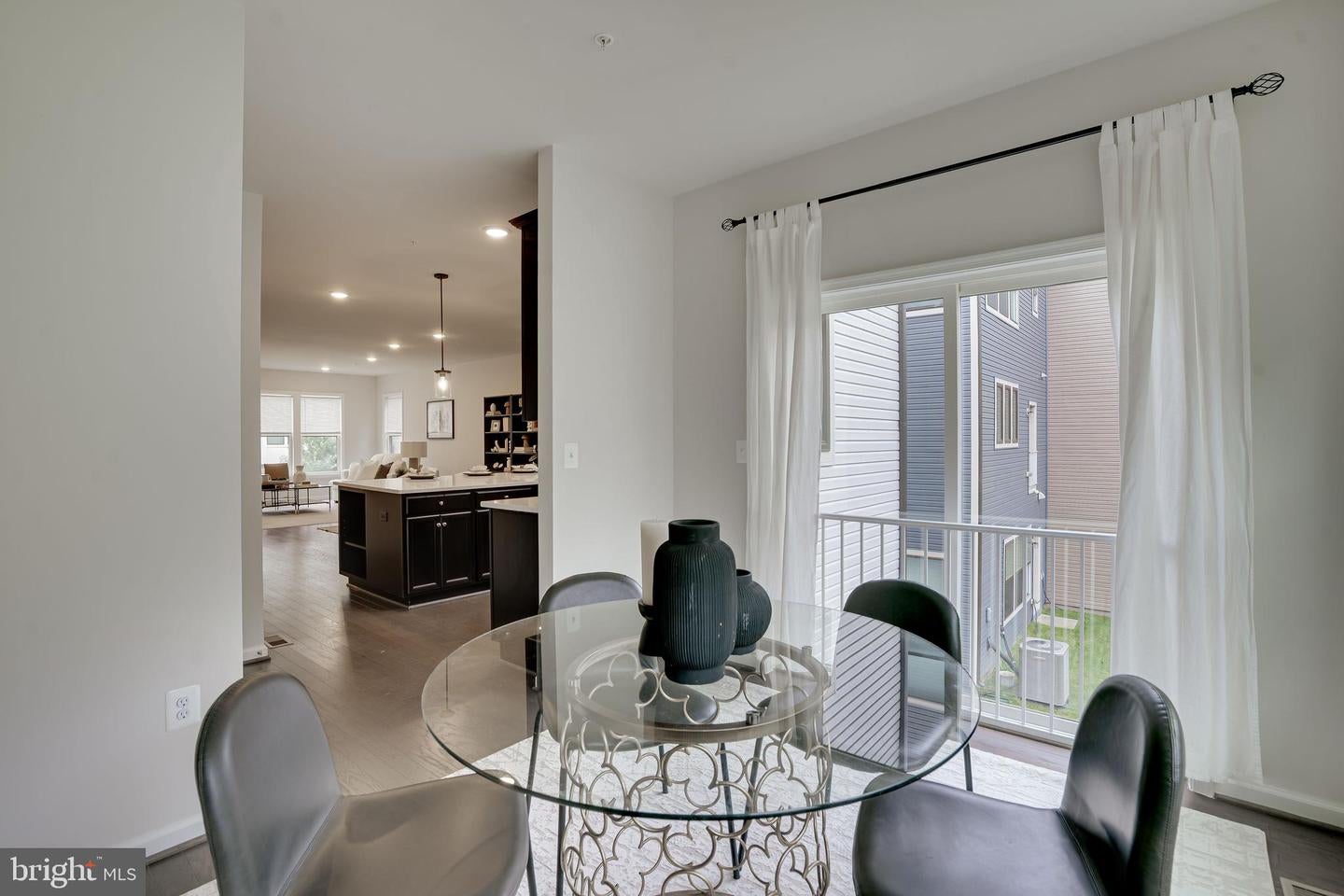 LAUREL, Maryland, 20724, United States, 3 Bedrooms Bedrooms, ,4 BathroomsBathrooms,Residential,For Sale,1924379