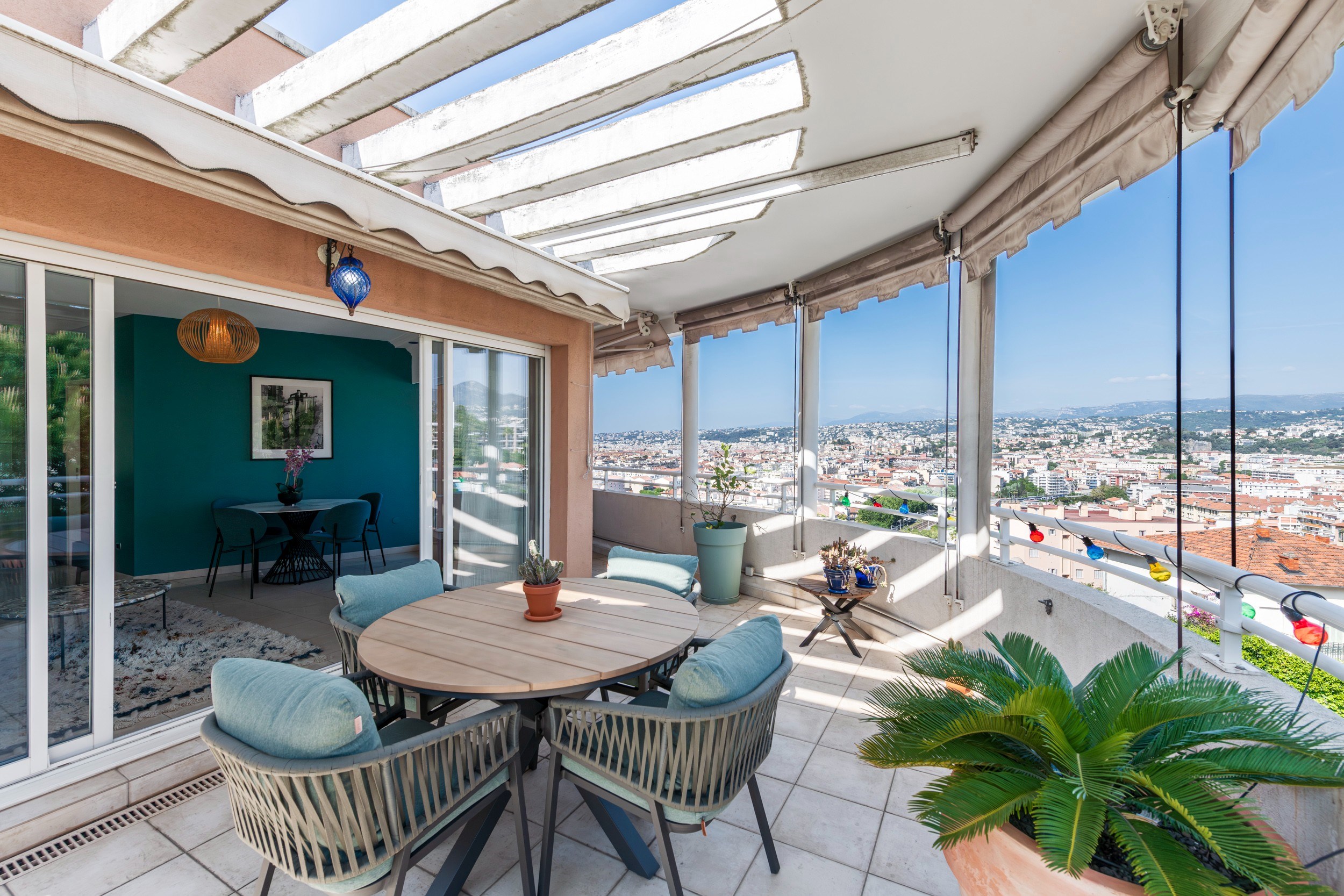  Nice Mont Boron top floor apartment with wraparound terrace and sea glimpse, Fr… - 物件實景