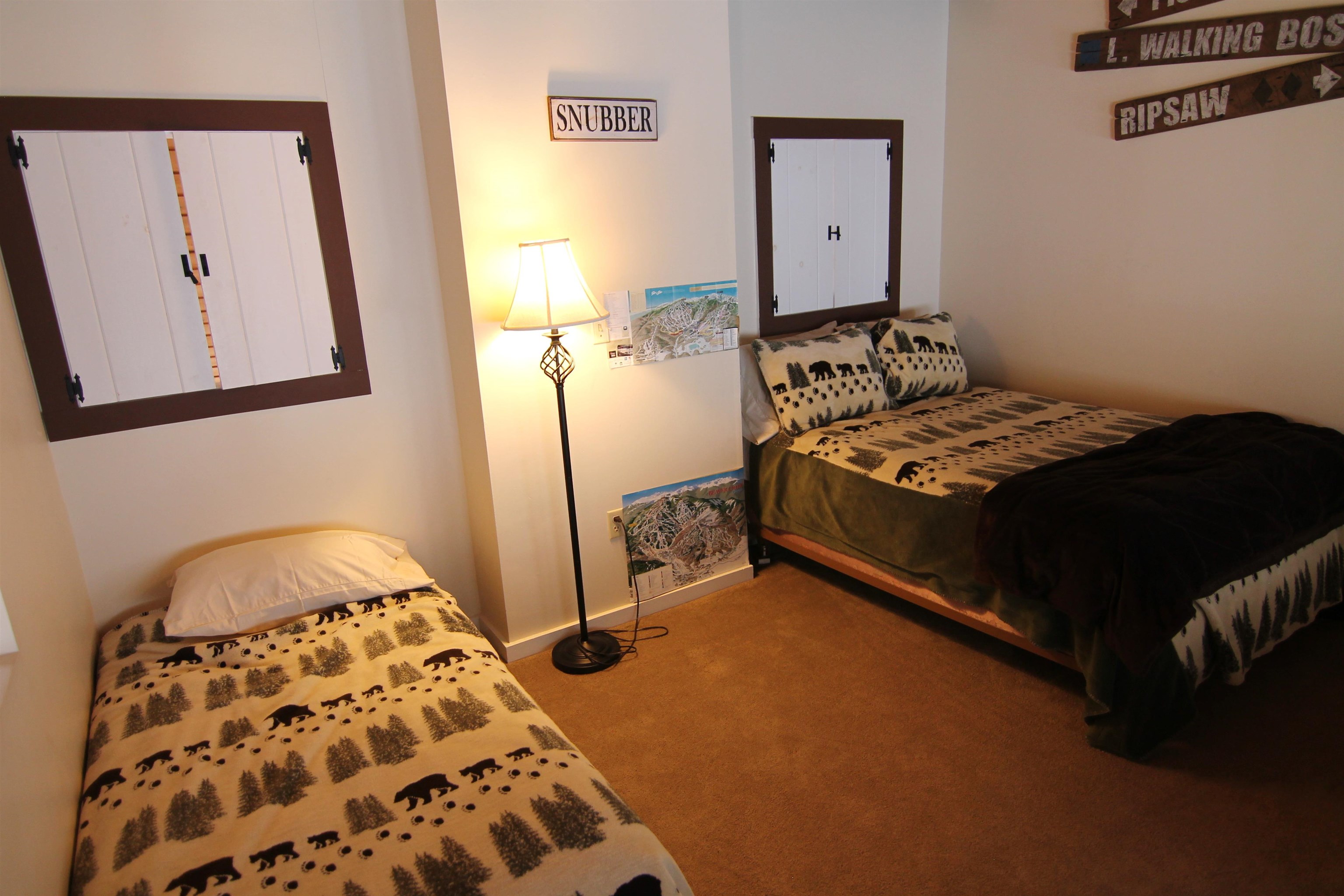 Lincoln, New Hampshire, 03251, United States, 3 Bedrooms Bedrooms, ,2 BathroomsBathrooms,Residential,For Sale,1732060