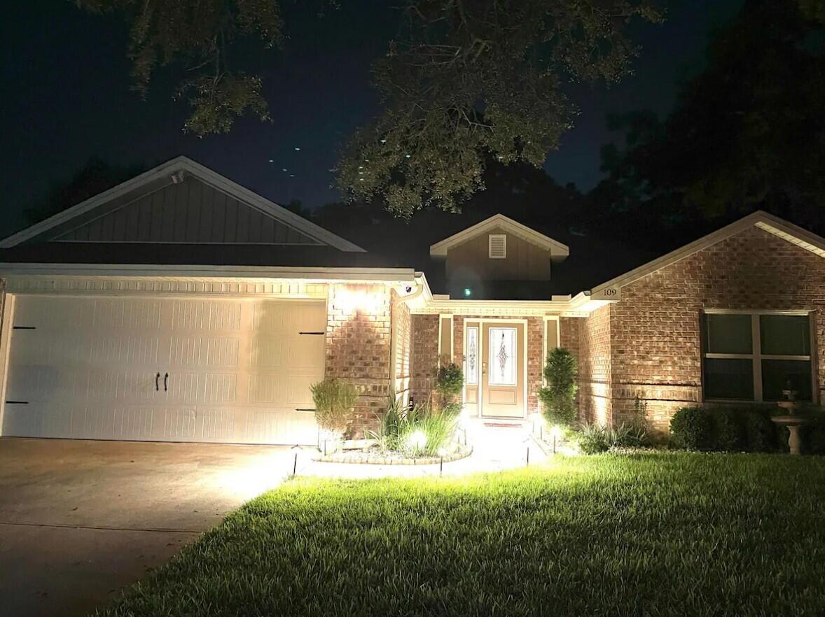 Fort Walton Beach, Florida, 32547, United States, 4 Bedrooms Bedrooms, ,2 BathroomsBathrooms,Residential,For Sale,1943355