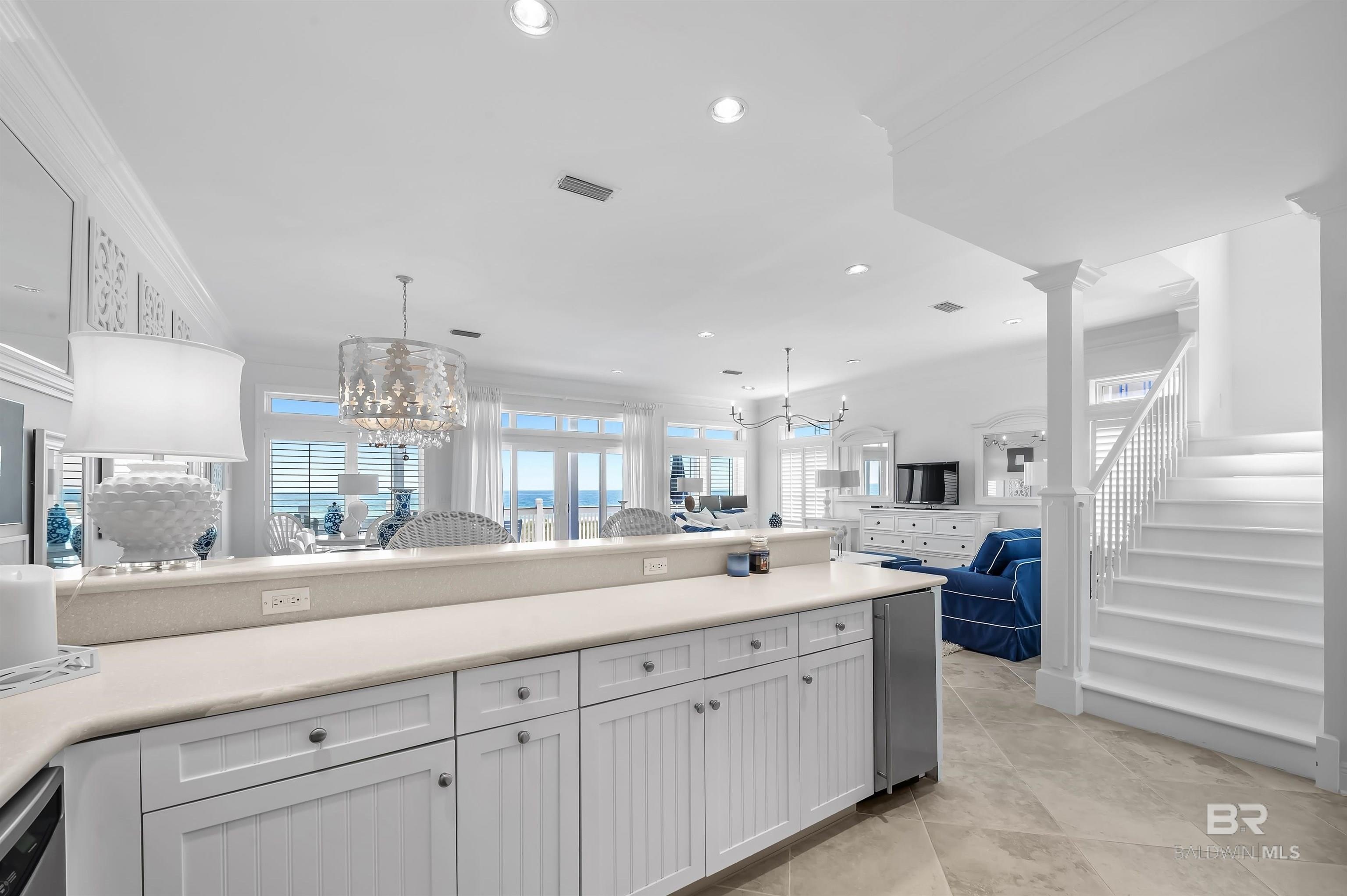 Pensacola, Florida, 32507, United States, 8 Bedrooms Bedrooms, ,9 BathroomsBathrooms,Residential,For Sale,1983870