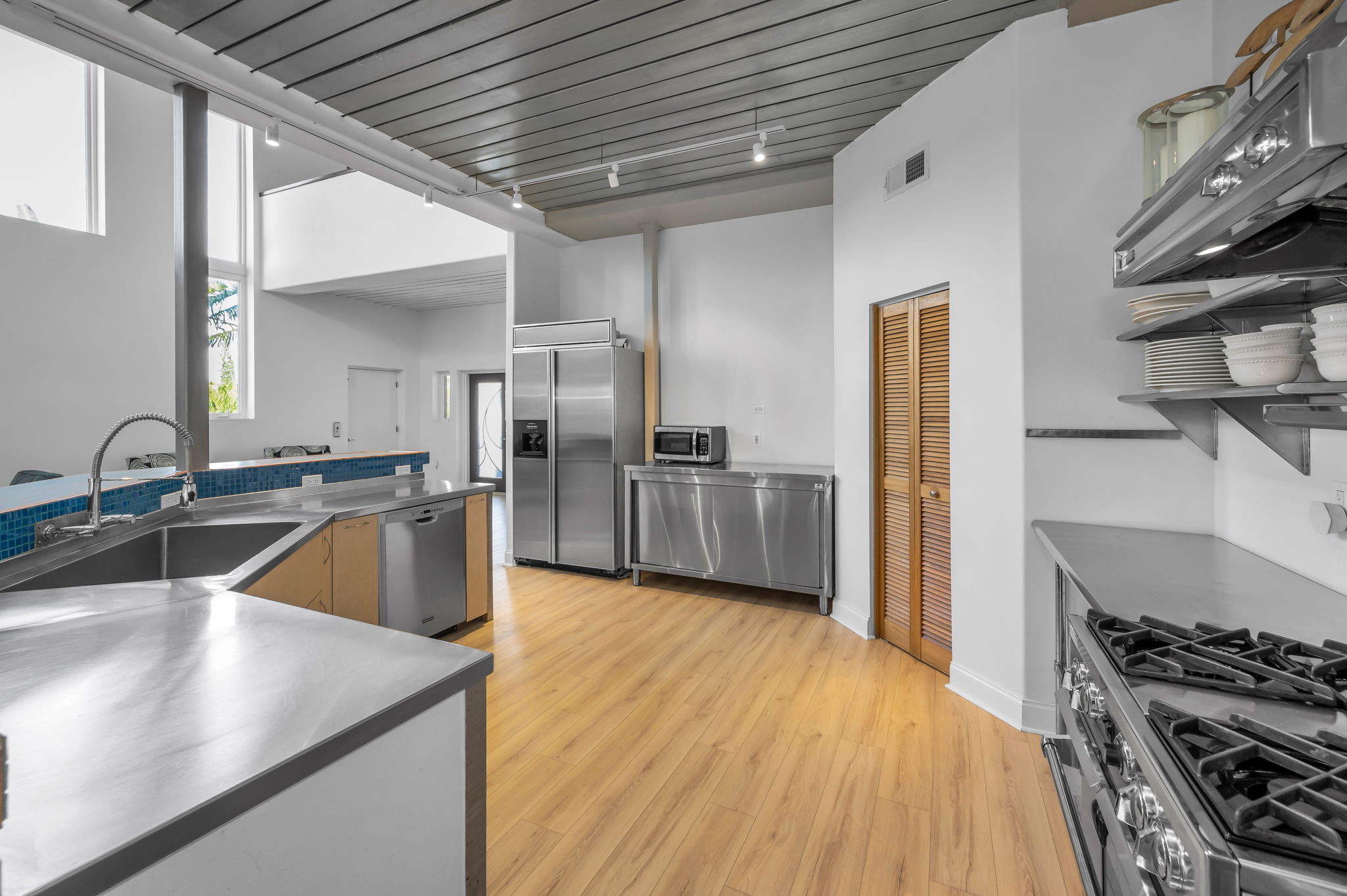 Treasure Island, Florida, 33706, United States, 3 Bedrooms Bedrooms, ,3 BathroomsBathrooms,Residential,For Sale,1996419