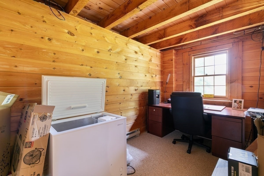 Haverhill, Massachusetts, 01832, United States, 4 Bedrooms Bedrooms, ,2 BathroomsBathrooms,Residential,For Sale,1906911