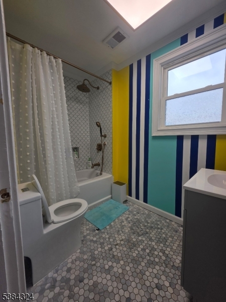 Elizabeth City, New Jersey, 07208, United States, 4 Bedrooms Bedrooms, ,4 BathroomsBathrooms,Residential,For Sale,1951009