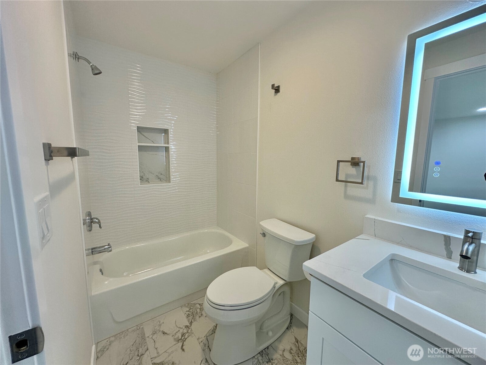 Olympia, Washington, 98516, United States, 4 Bedrooms Bedrooms, ,3 BathroomsBathrooms,Residential,For Sale,1905685