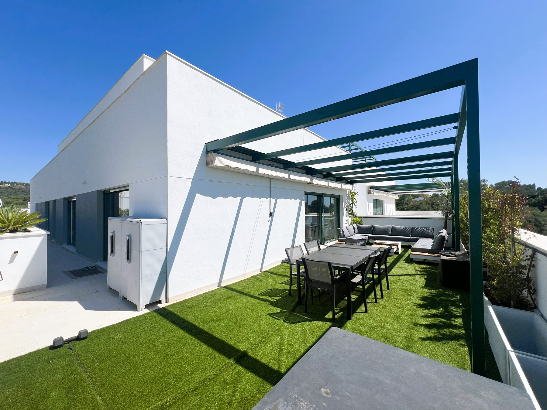  Contemporary apartment with an expansive terrace in La Reserva - 物件實景