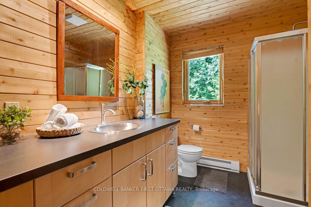 FRONTENAC, Ontario, K0H 2J0, CA, 3 Bedrooms Bedrooms, ,Residential,For Sale,1902002