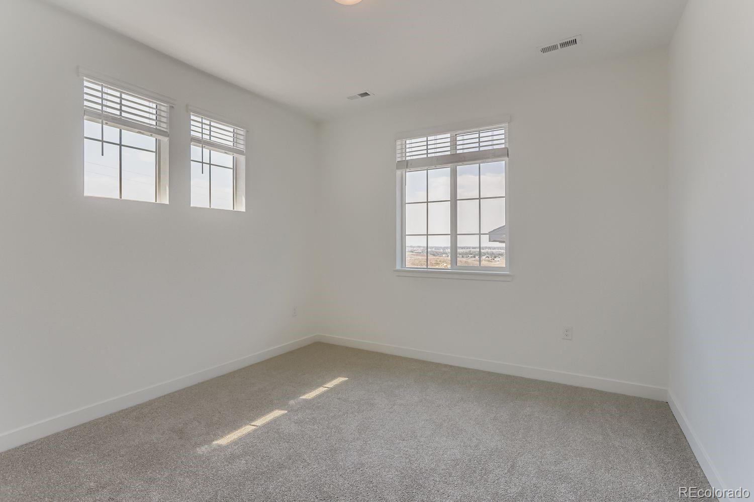 Erie, Colorado, 80516, United States, 5 Bedrooms Bedrooms, ,3 BathroomsBathrooms,Residential,For Sale,1938535