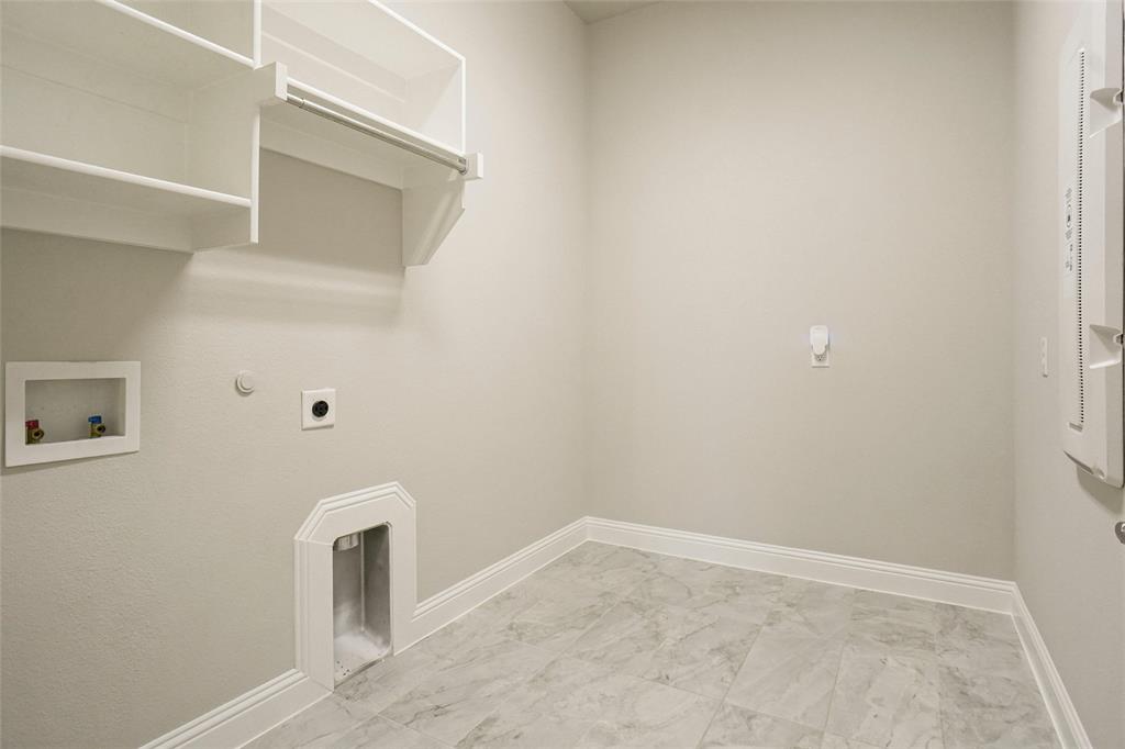 Irving, Texas, 75038, United States, 4 Bedrooms Bedrooms, ,4 BathroomsBathrooms,Residential,For Sale,1980038