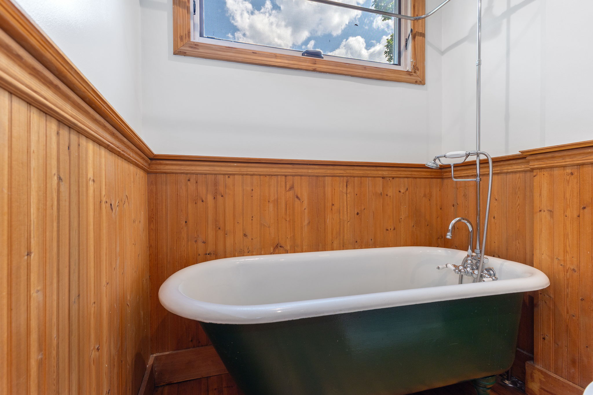  6 Pinewood Avenue, Saratoga Springs, NY, 12866 - 物件實景