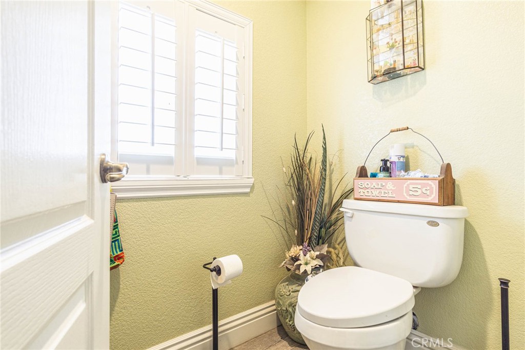 Oak Hills, California, 92344, United States, 4 Bedrooms Bedrooms, ,3 BathroomsBathrooms,Residential,For Sale,1978154