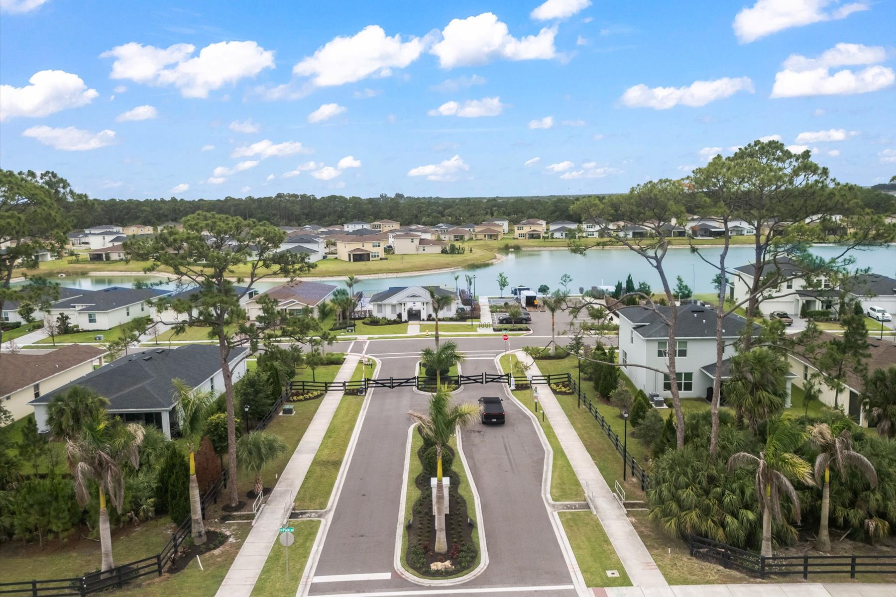  732 Veridian Circle NW, Palm Bay, FL, 32907 - 物件實景