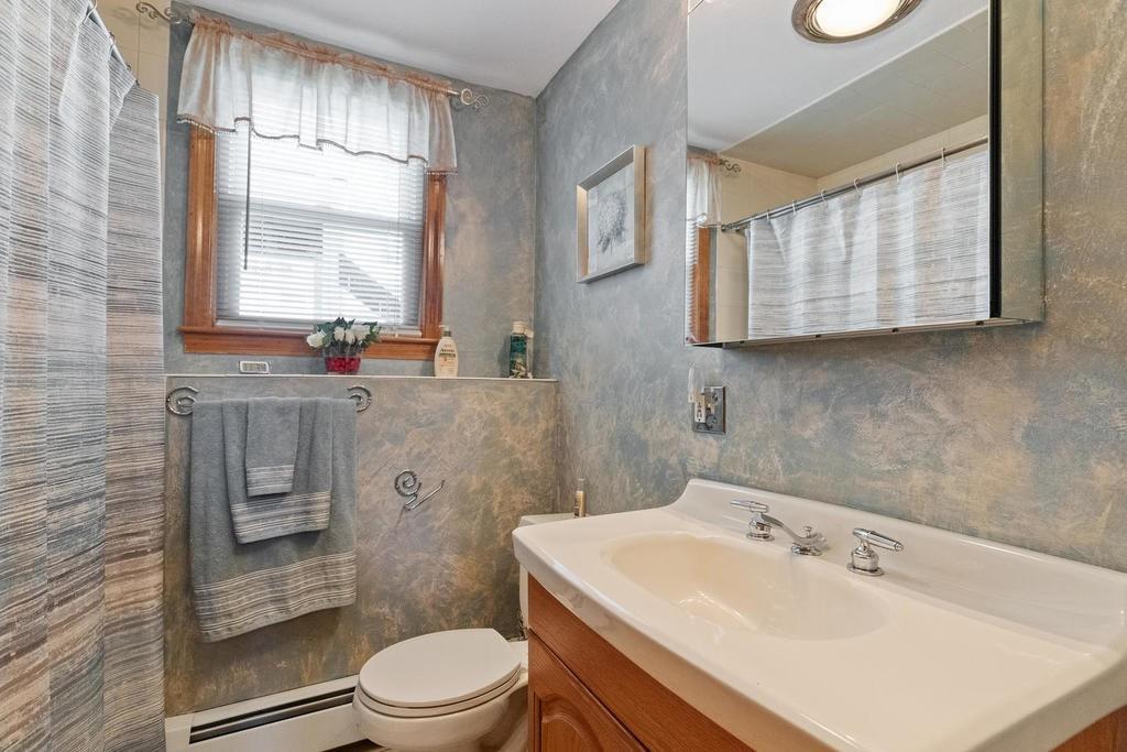 Malden, Massachusetts, 02148, United States, ,Residential,For Sale,1865038