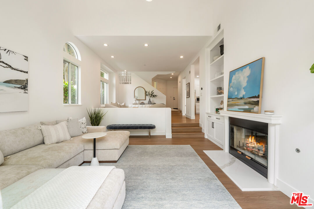 Malibu, California, 90265, United States, 3 Bedrooms Bedrooms, ,3 BathroomsBathrooms,Residential,For Sale,1850176