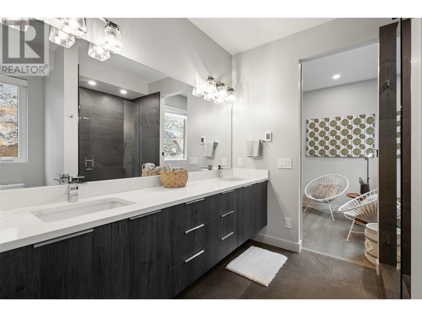 KELOWNA, British Columbia, V4V 1N4, CA, 4 Bedrooms Bedrooms, ,3 BathroomsBathrooms,Residential,For Sale,1859921