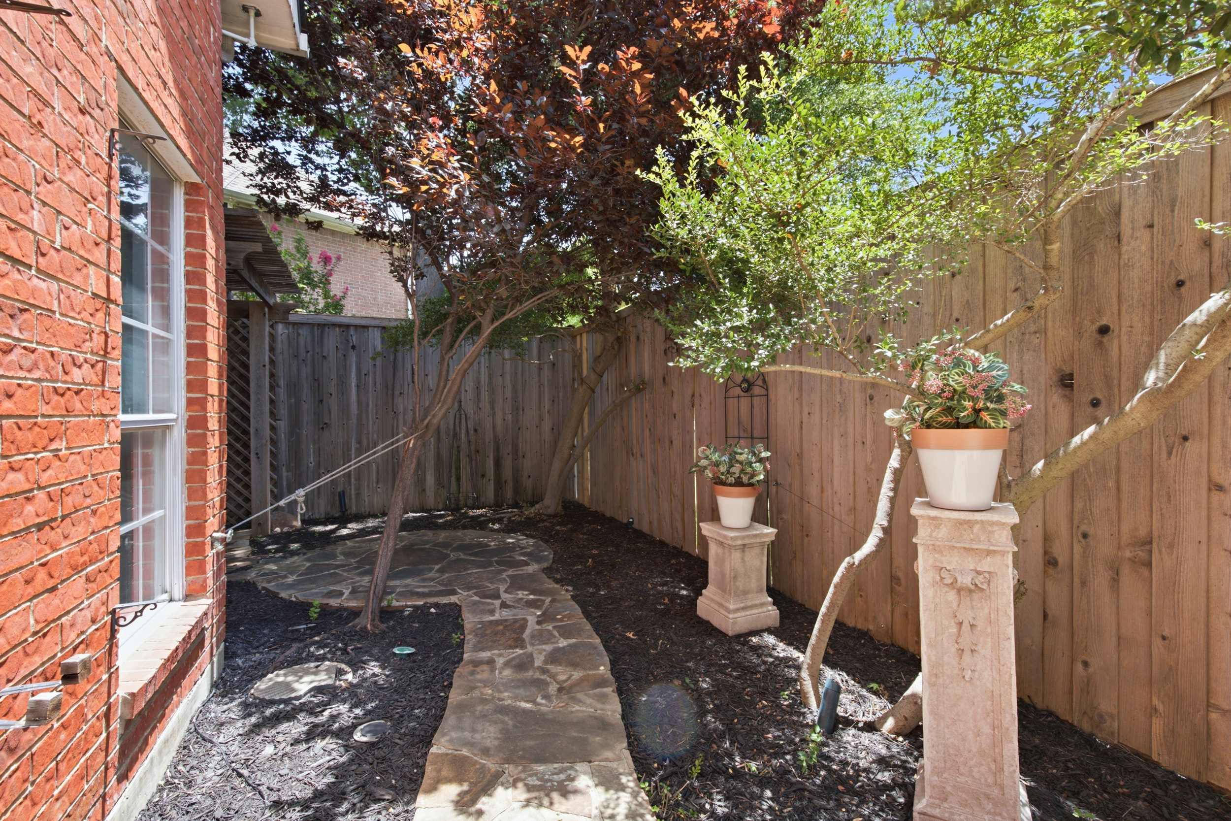  Updated Addison Gem  3 Beds + Game Room  Low-Maintenance Living - 物件實景