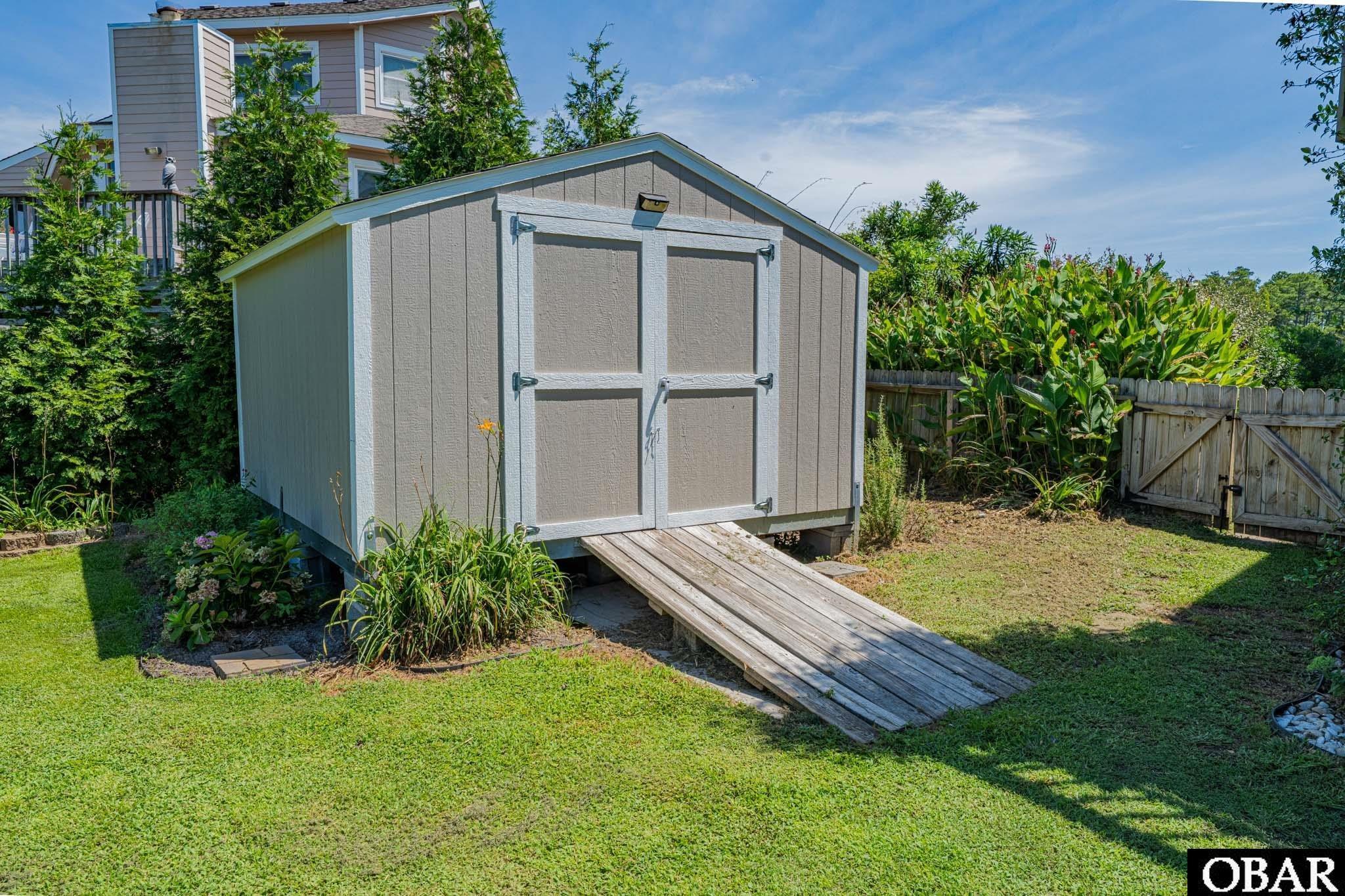 Kitty Hawk, North Carolina, 27949, United States, 3 Bedrooms Bedrooms, ,2 BathroomsBathrooms,Residential,For Sale,1907777