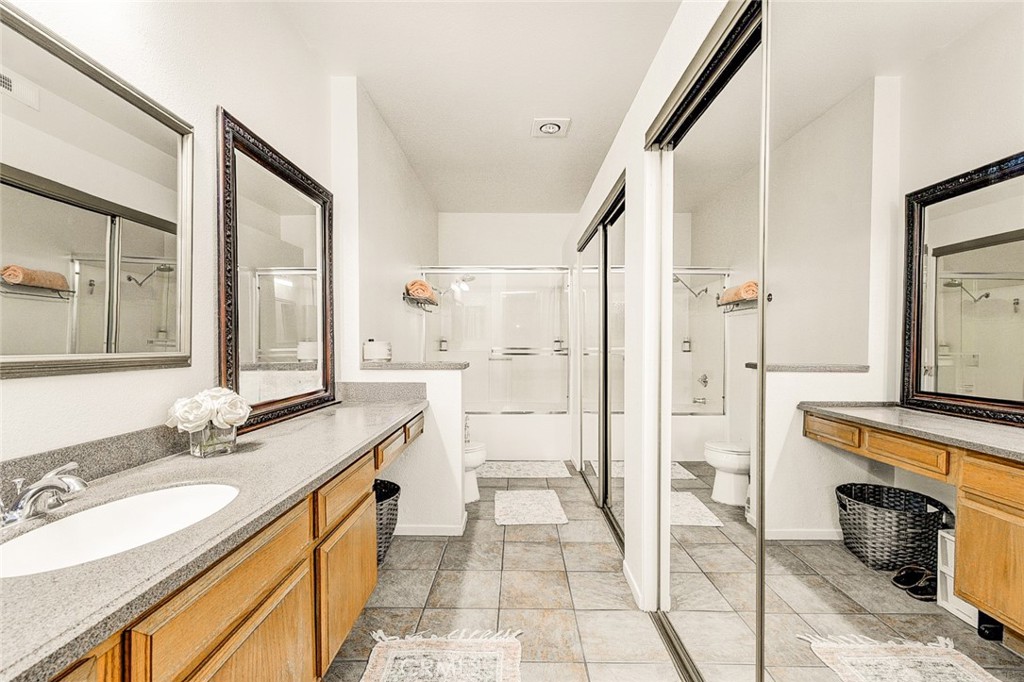 Garden Grove, California, 92843, United States, 2 Bedrooms Bedrooms, ,2 BathroomsBathrooms,Residential,For Sale,1962454